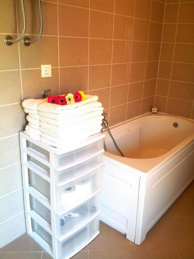 Apartment Maria - Comfortable Kaštela エクステリア 写真